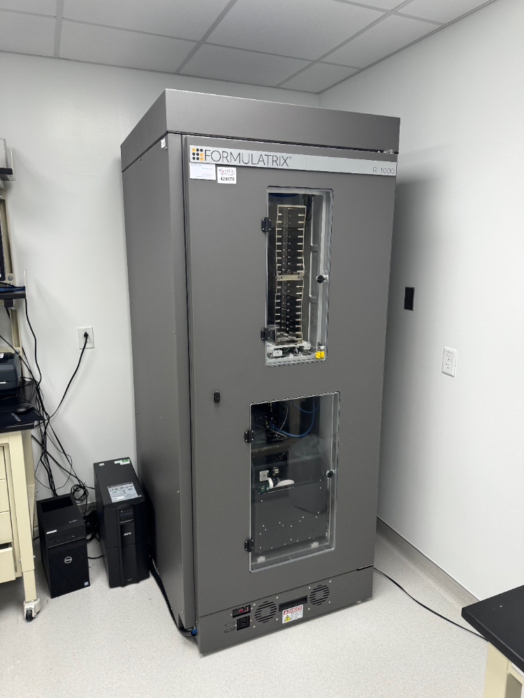 Image of Formulatrix RI-1000 Protein Crystallization Imager